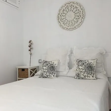 דירה Apartamento Carole Playa Bajondillo Beach - Playa A 30 Segundos - Wifi - Parking - Terraza טורמולינוס